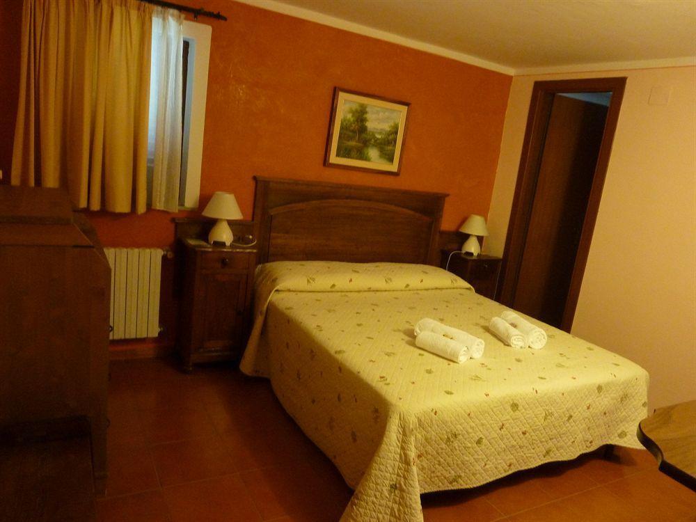 Casale Dei Gelsi Bed & Breakfast Castiglione In Teverina Exterior photo
